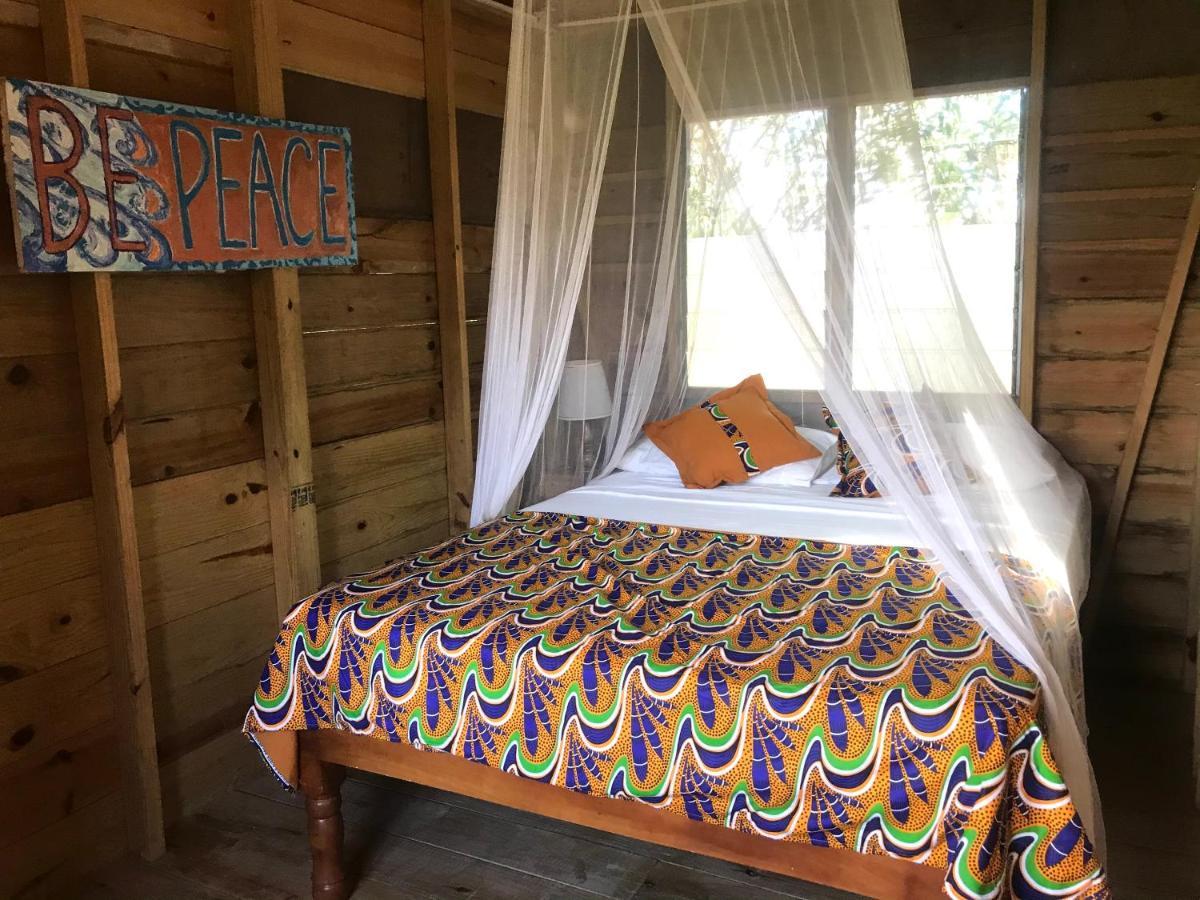 Moringa Ingadi Village Treasure Beach Esterno foto
