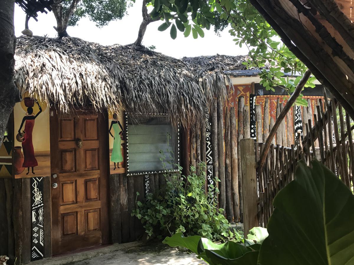 Moringa Ingadi Village Treasure Beach Esterno foto